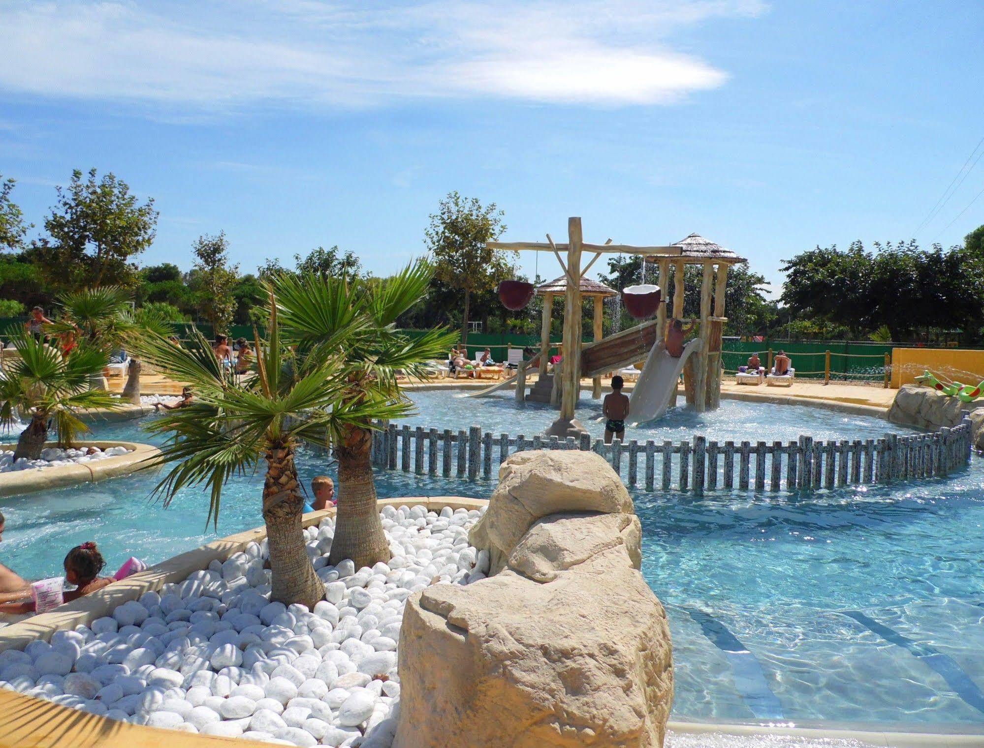 Camping Le Sainte Marie Экстерьер фото